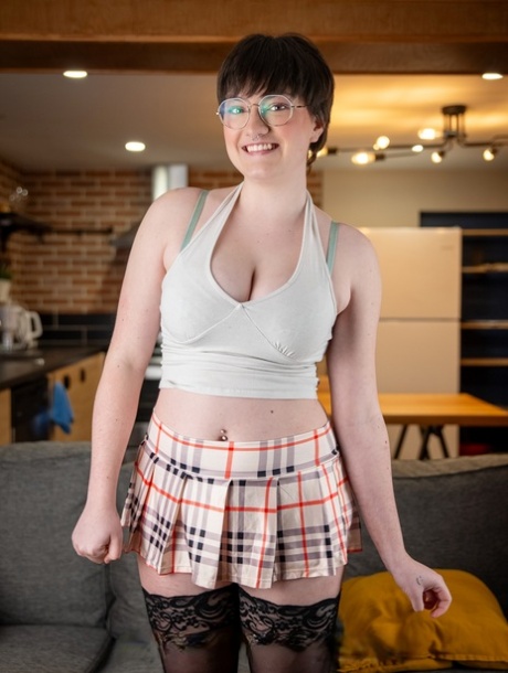 short black hair adult image