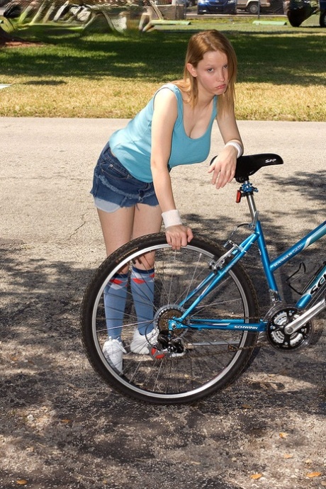 pregnant teen beautiful porn pictures