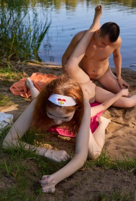 teen outdoor sexy nudes image