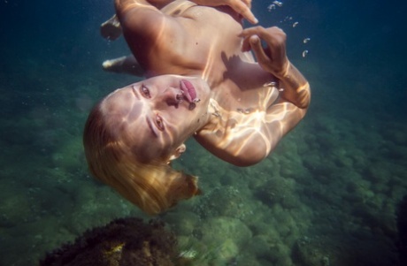 sottacqua bellissimo hd archivio