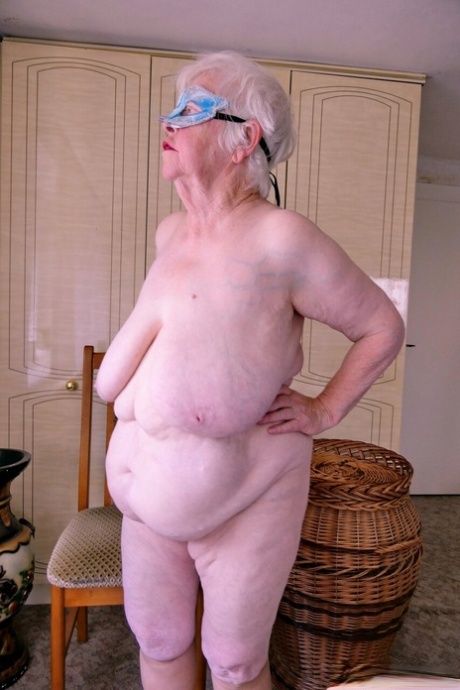 bbw granny free naked gallery