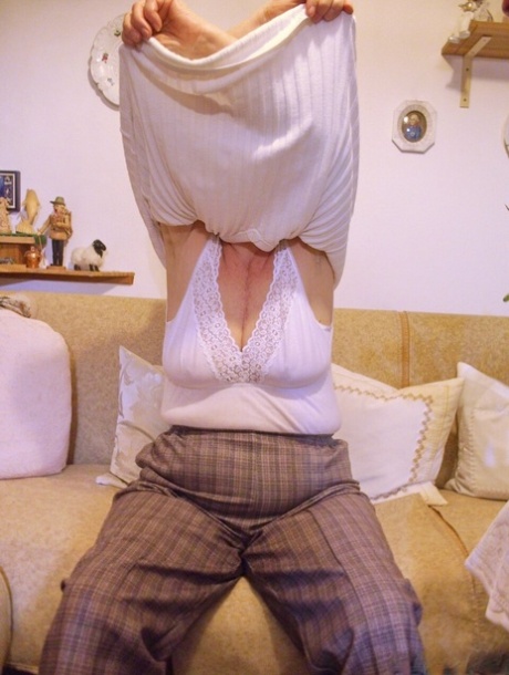 thick granny hot pic