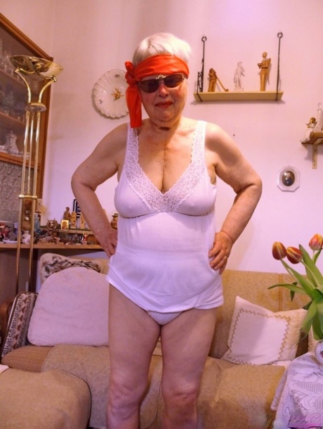granny saggy tits perfect photo