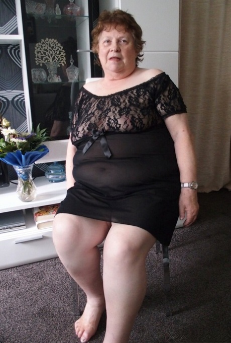 oma grote borsten kunst xxx verzameling
