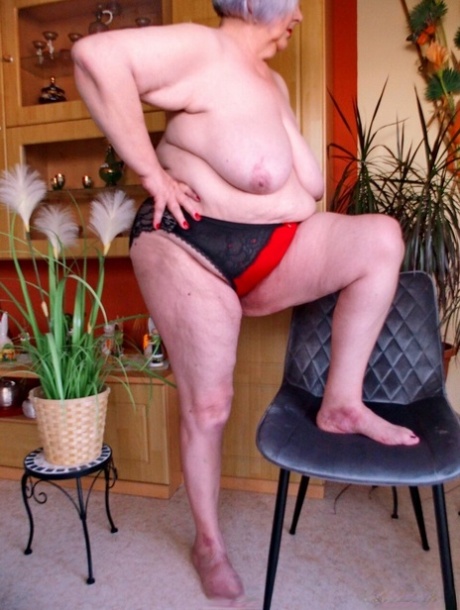 tette cadenti della nonna hdxxx img
