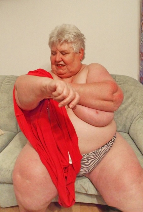 mamie seins tombants sexe pornographique images