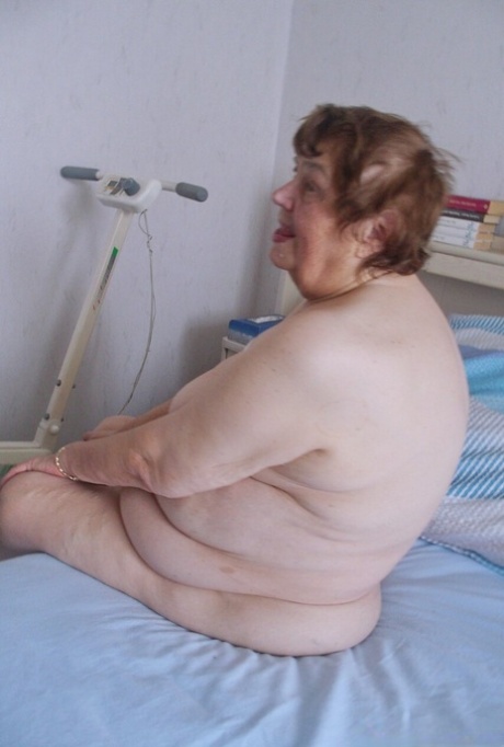 big saggy tits pornographic picture