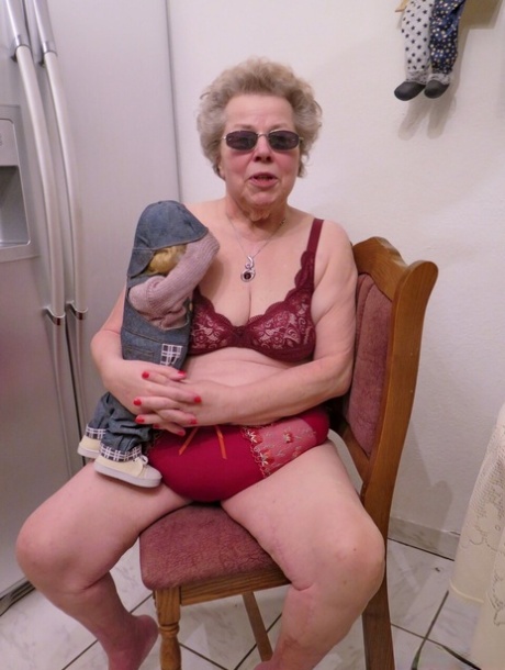blondýnka gangbang horká vysoká kvalita snímky