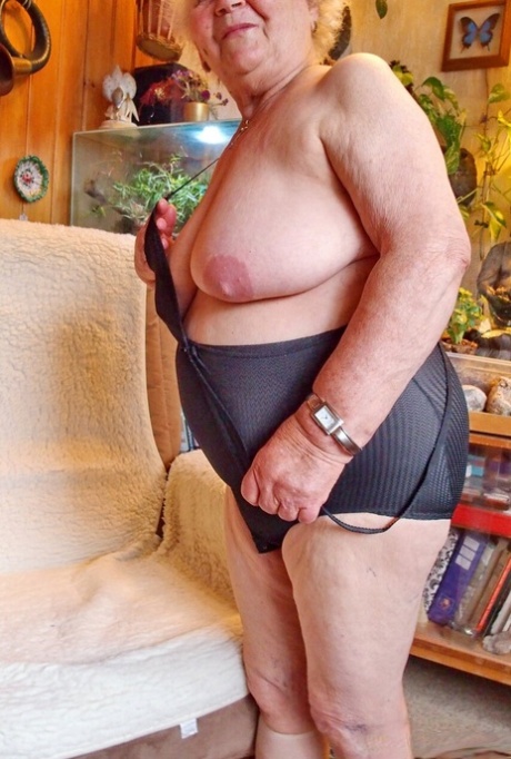 wrinkled granny hot sex pics