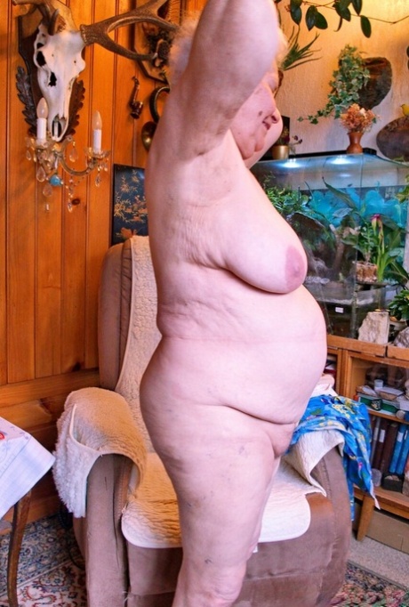 granny saggy tits beautiful nude pic