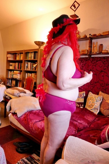 big ass granny top pic