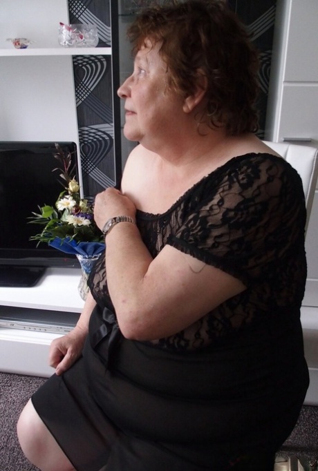 gammal fet mormor het exklusiv bild