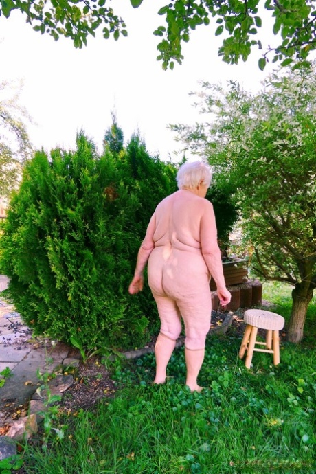wrinkled granny beautiful nude galleries