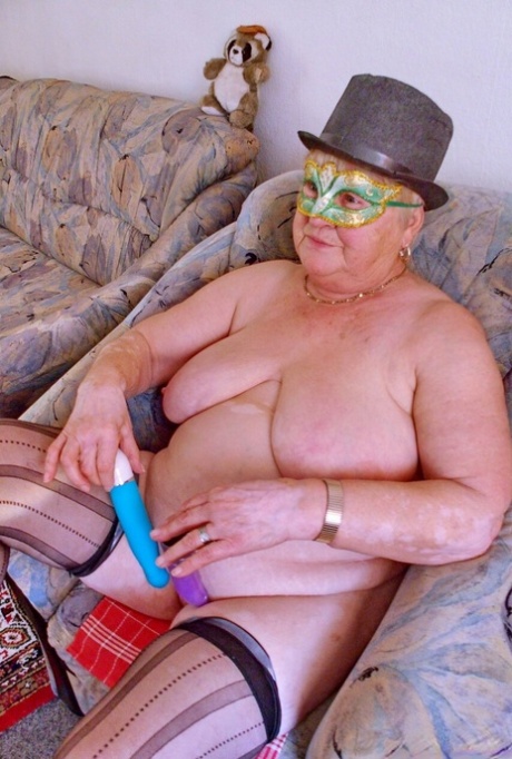 tetas de abuela vieja desnudo caliente recopilación