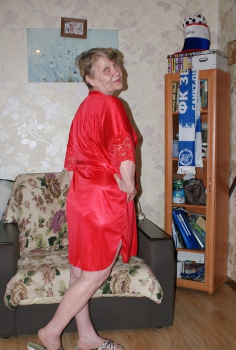 wrinkled granny erotic images