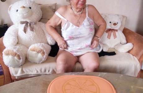 chubby granny hot porn archive