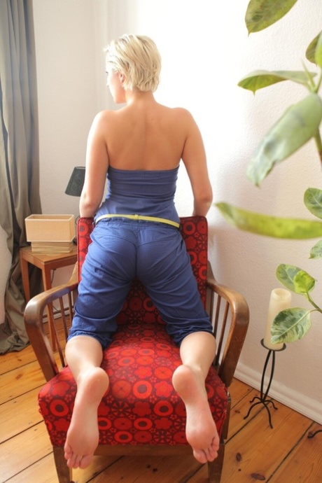 amateur feet porno gallery