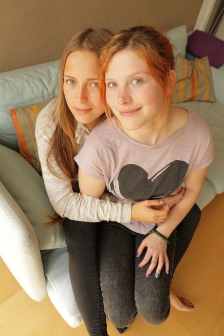 lång och kort lesbisk sexig naken arkiv