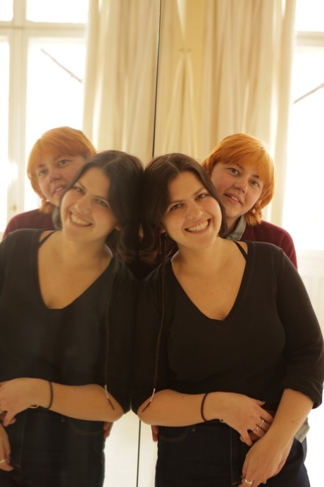 chubby lesbian hot porn photos