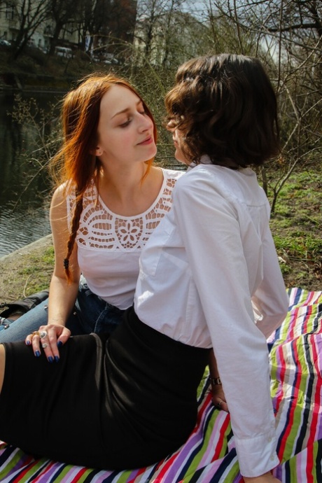 lesbian sex beautiful archive
