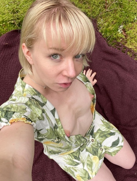 british blonde sexy nudes galleries