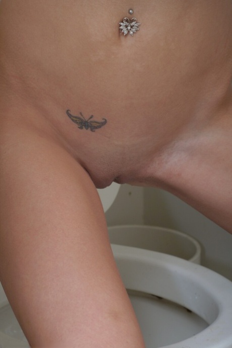 blonde solo art xxx gallery