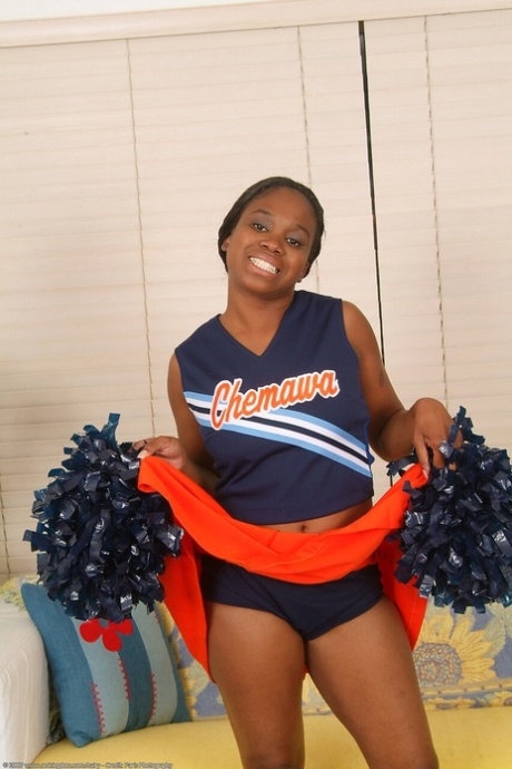ebony babe hot nude picture
