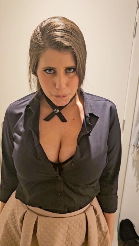 chubby brunette art nude pics