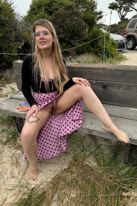 belle-mère aux gros seins exclusif parfait des photos