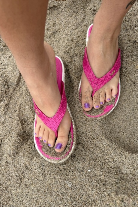 pieds en ébène haute définition chaud photo