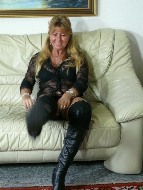 german milf hot sexy img