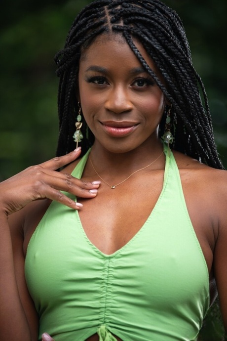 beautiful ebony nude pics