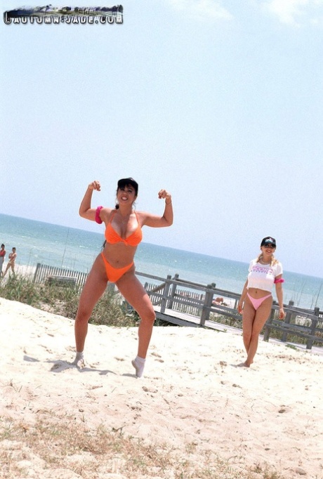 beach milf hot nude pic