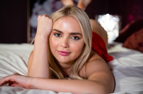 ragazza in lingerie meglio bello immagine