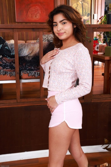 amateur latina art xxx archive