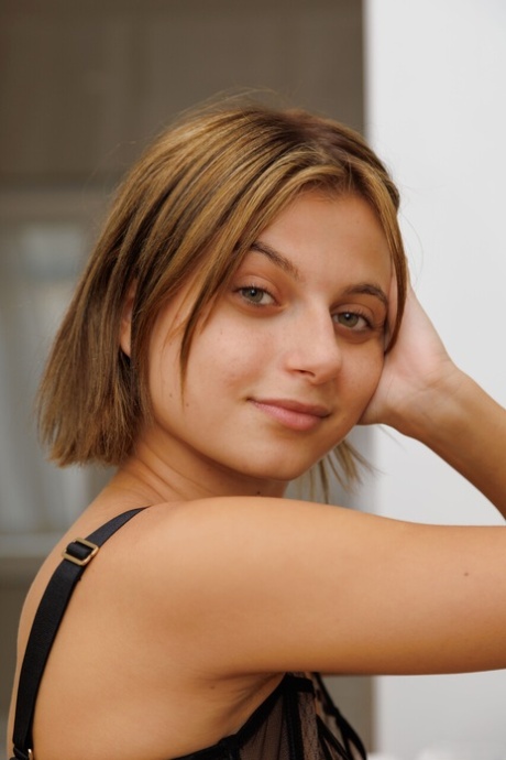 blue eyes teen free porn photos