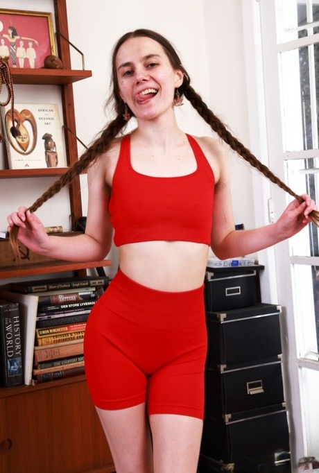 curvy petite pornos pic