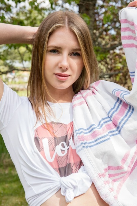 cute blonde beautiful pic