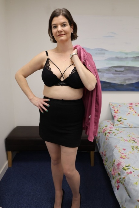 old young lesbian hot naked photo