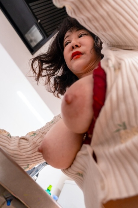 asiatisk mogen erotisk hd foton