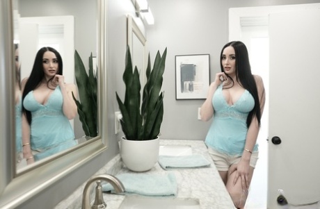 tetas grandes vestidas pornografia exclusiva archivo