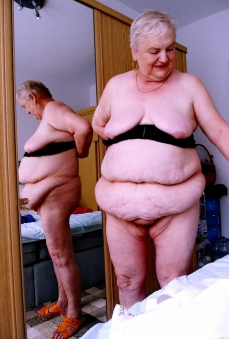 old granny pussy free nude gallery