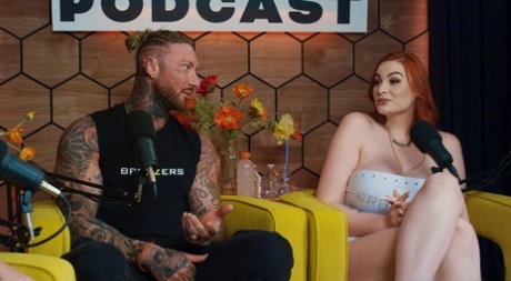 rossa tatuata xxx nudi fotografie
