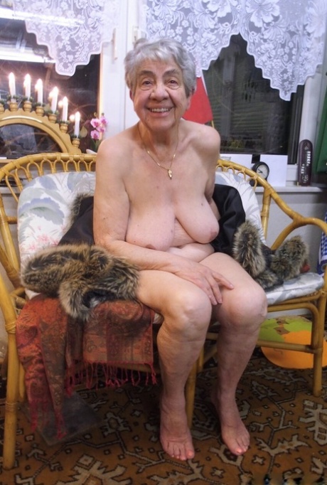horny granny hot sex photos