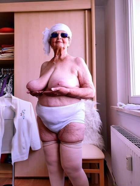oma grote borsten gratis seks foto