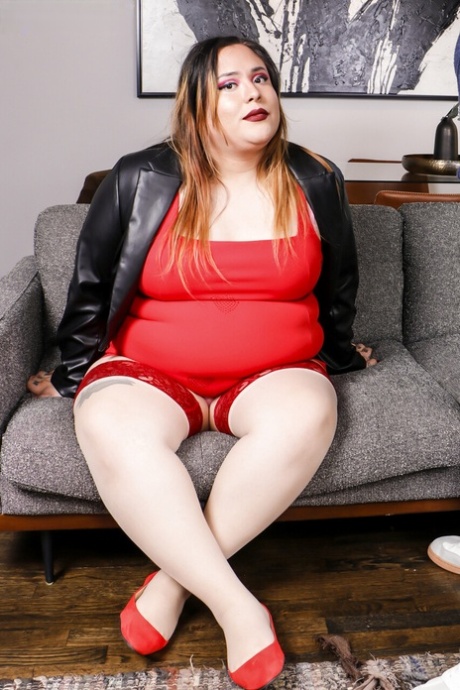 huge shemale nudes photo