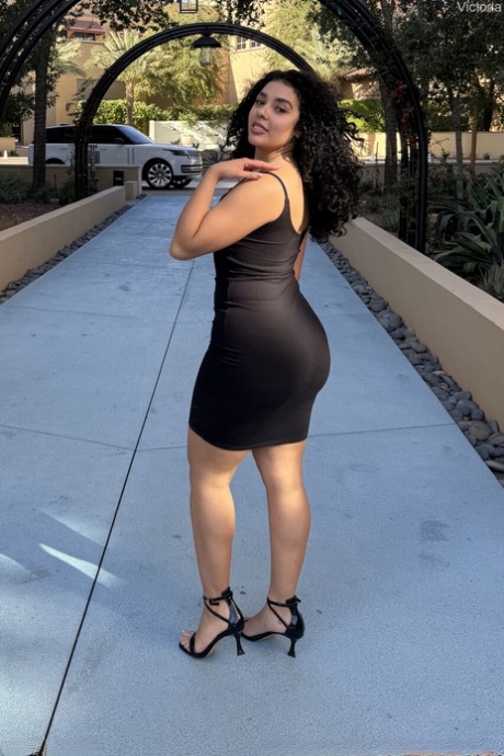 latina solo adult archive