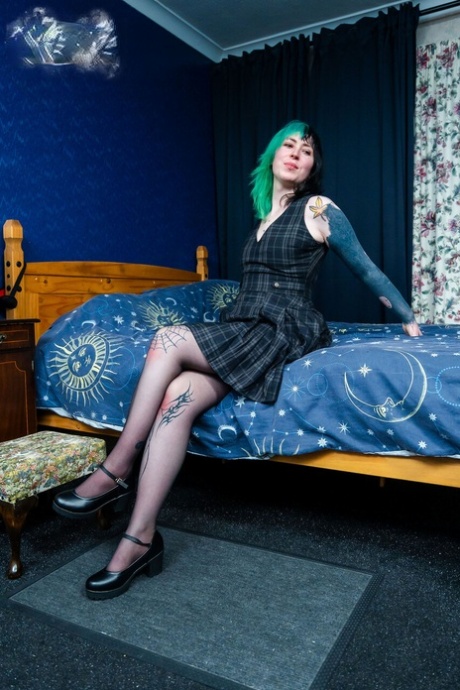 shemale legs art porn galleries