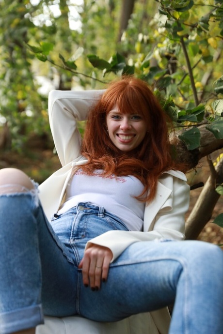 amateur mom nude img