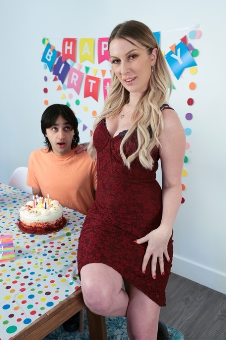 tall blonde hot xxx photos